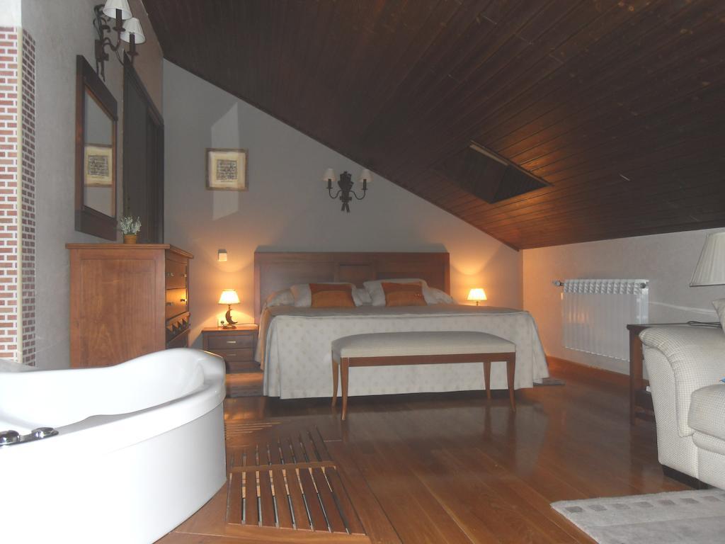 La Galamperna Hotel Nava del Barco Kamer foto