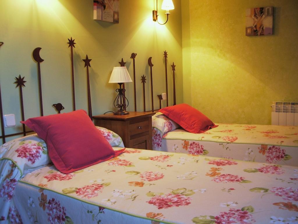 La Galamperna Hotel Nava del Barco Kamer foto