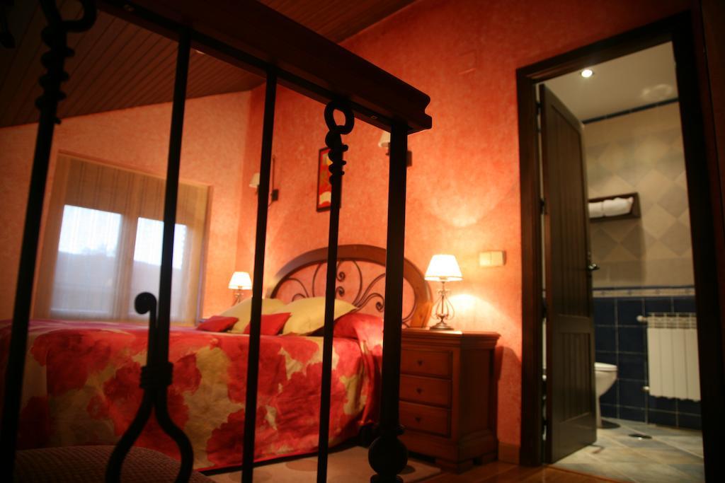 La Galamperna Hotel Nava del Barco Kamer foto